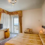 Hotel Elpiro