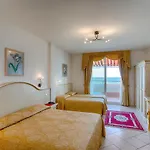 Elpiro Hotel