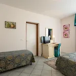 Elpiro Hotel