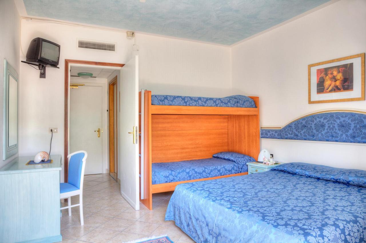 Elpiro Hotel