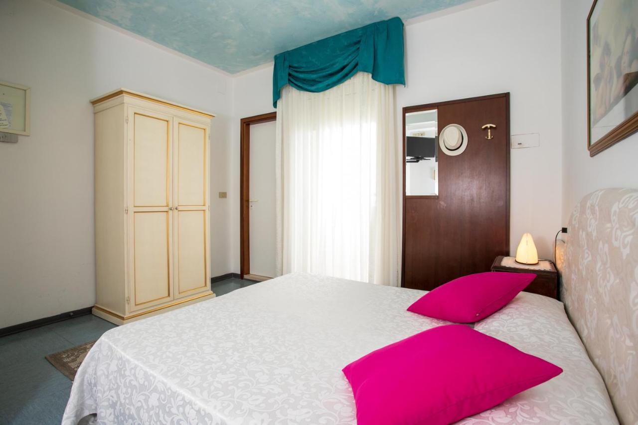 Elpiro Hotel 4*