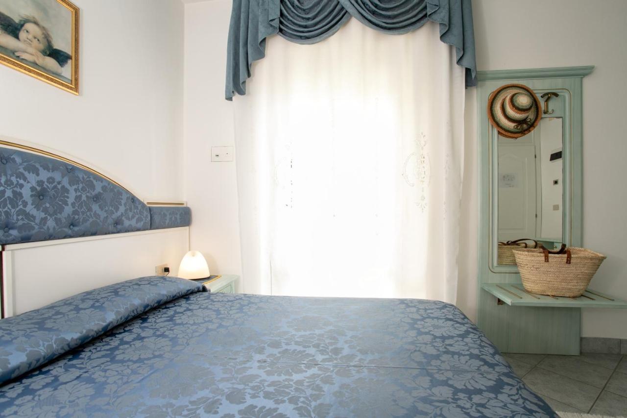 Elpiro Hotel 4*